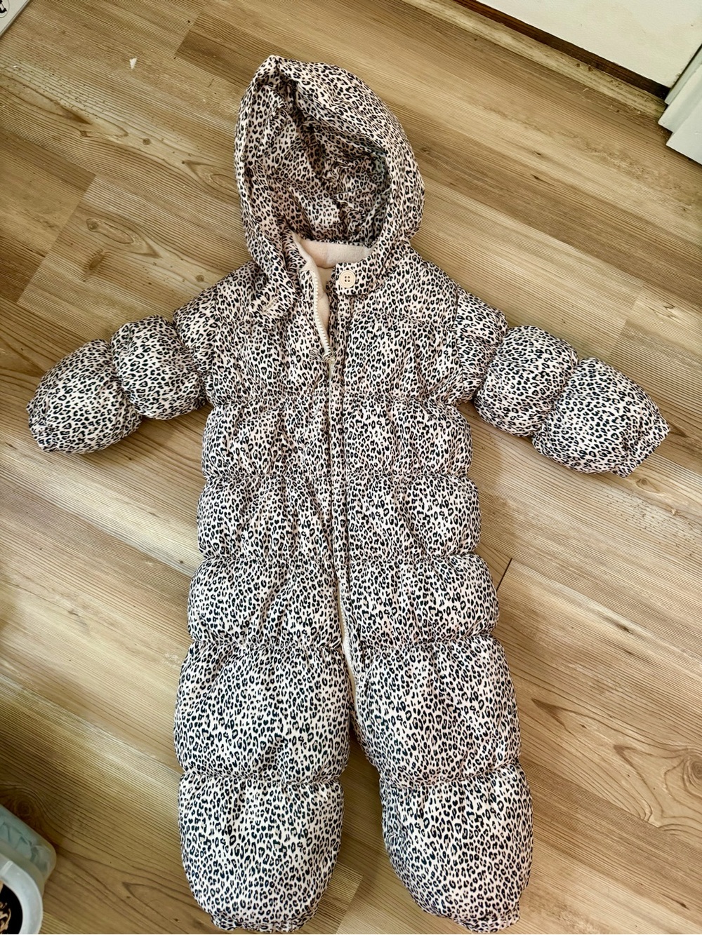 Baby gap animal print snowsuit size 18-24 months